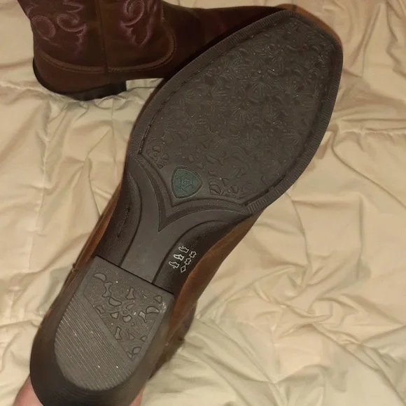 Women's Ariat western style boots size 10 - Picture 11 of 11